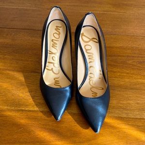 Sam Edelman Black Leather Pump, “Hazel Pointed Toe” 3 3/4 Heel size 6